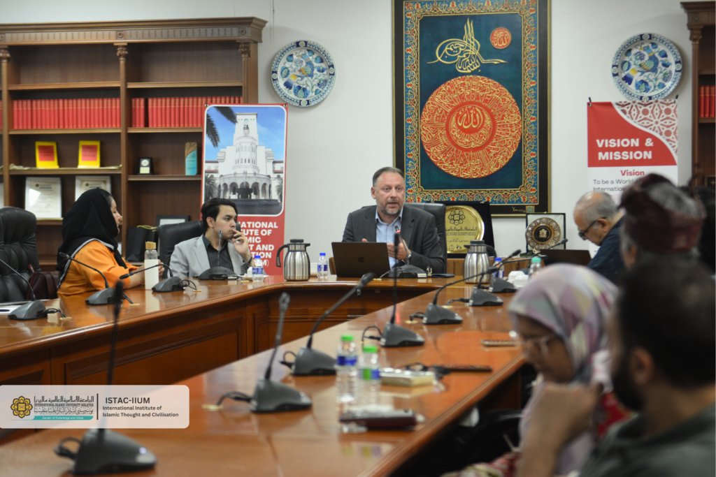 Decolonizing Muslim Futures: Insights from Islamic Theology and History